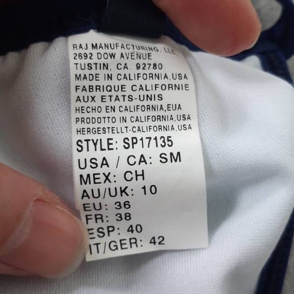 Splendid bikini top with zip up racer back. - Picture 4 of 6